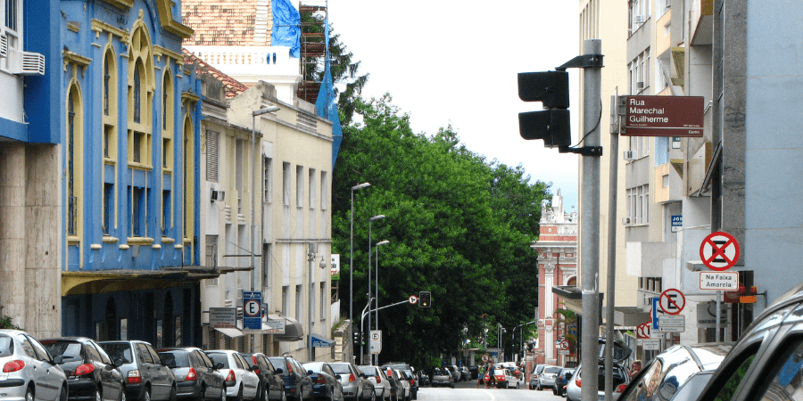 centro de Floripa com prédios históricos